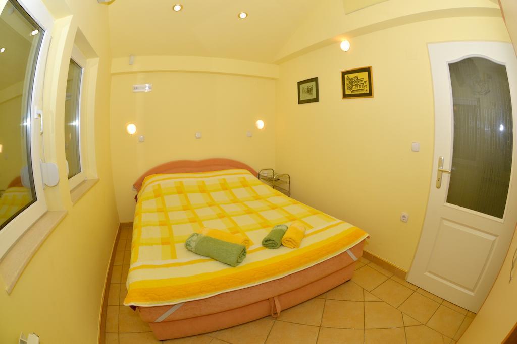 Rooms And Apartaments De Niro Trpeytsa Chambre photo