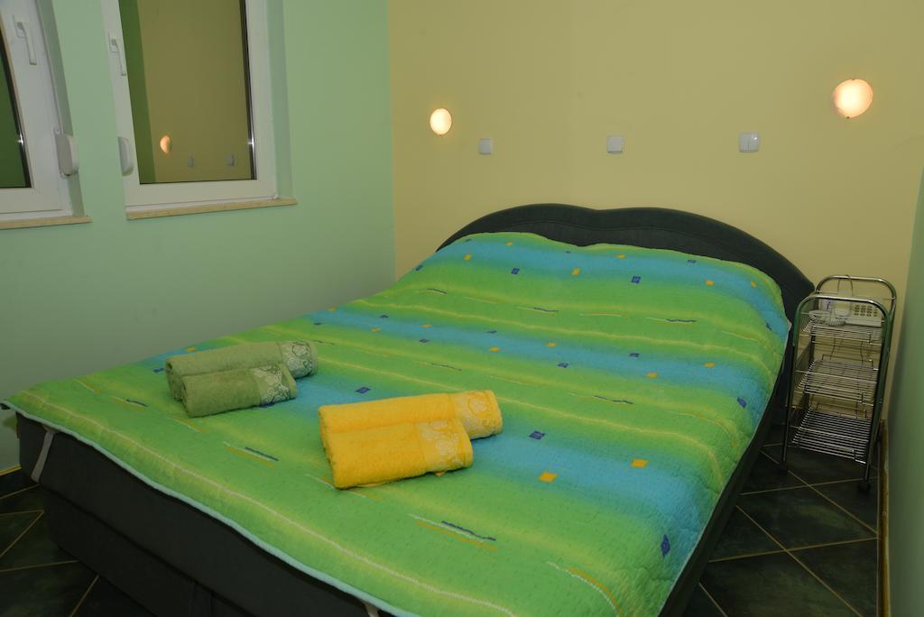 Rooms And Apartaments De Niro Trpeytsa Chambre photo