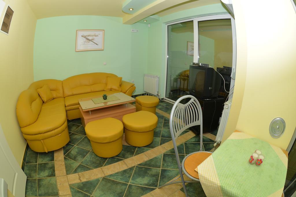 Rooms And Apartaments De Niro Trpeytsa Chambre photo